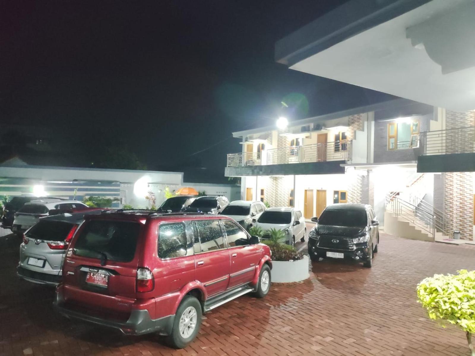 Hotel Cibening Purwakarta Exterior foto