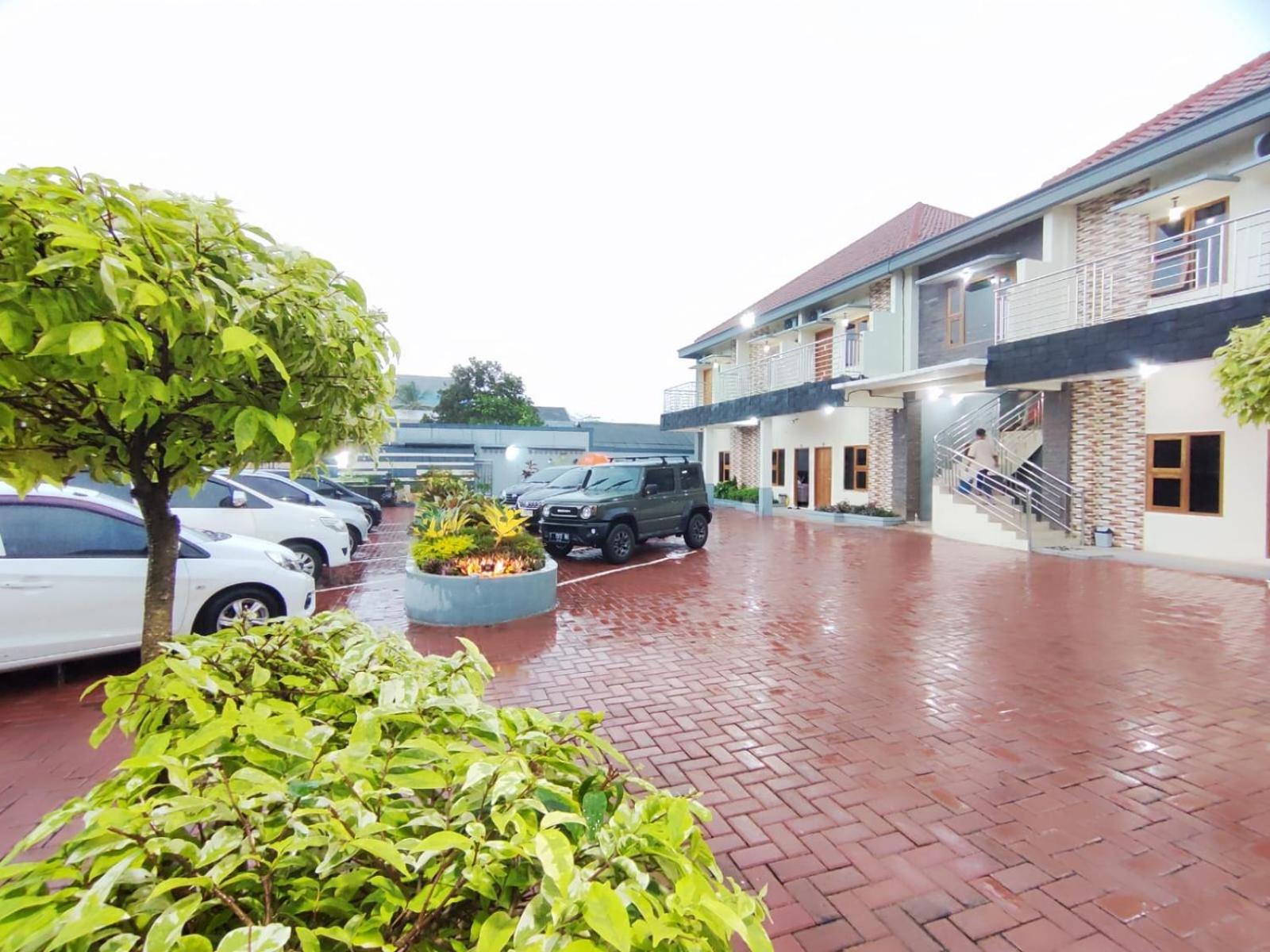 Hotel Cibening Purwakarta Exterior foto