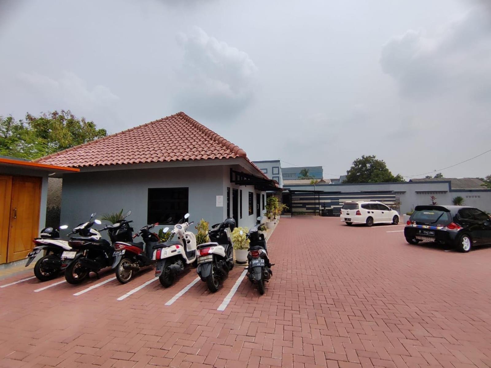 Hotel Cibening Purwakarta Exterior foto