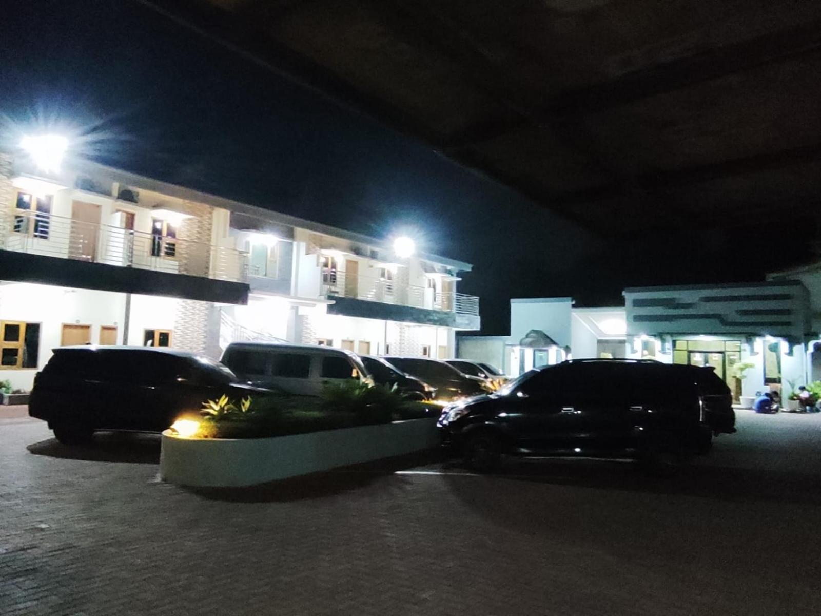 Hotel Cibening Purwakarta Exterior foto