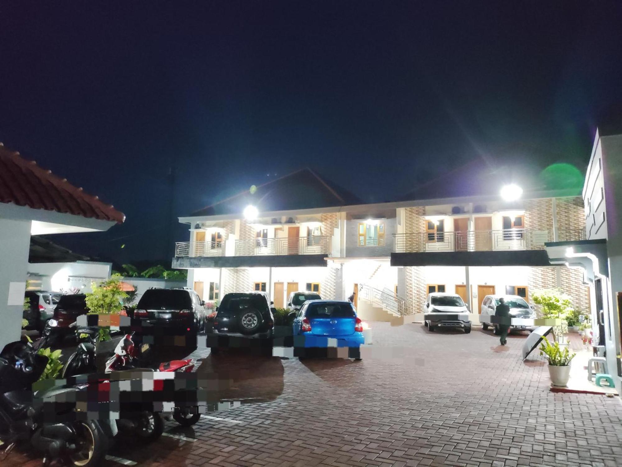 Hotel Cibening Purwakarta Exterior foto