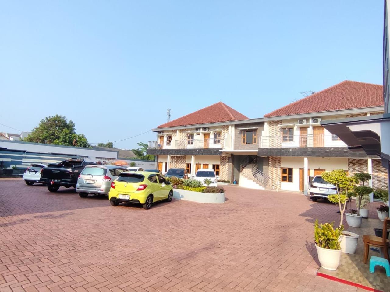 Hotel Cibening Purwakarta Exterior foto